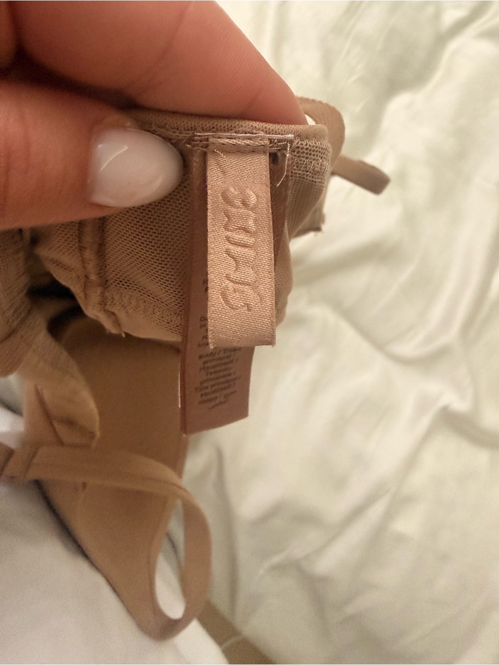 SKIMS Seamless Sculpt Thong Bodysuit Shapewear Nude/Tan Size Small - Picture 8 of 9